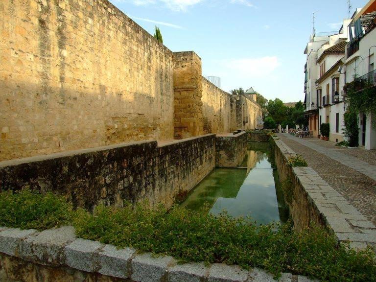 Patio De La Muralla Apartamentos Cordoue Extérieur photo